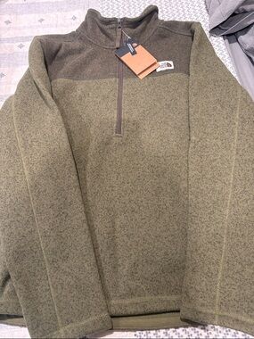 The North Face Men’s Olive Green Half-Zip Fleece Pullover